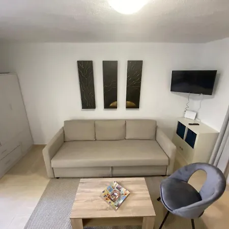 Yellow Submarine * Skála Foúrkas