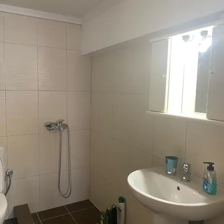 Yellow Submarine * Skála Foúrkas