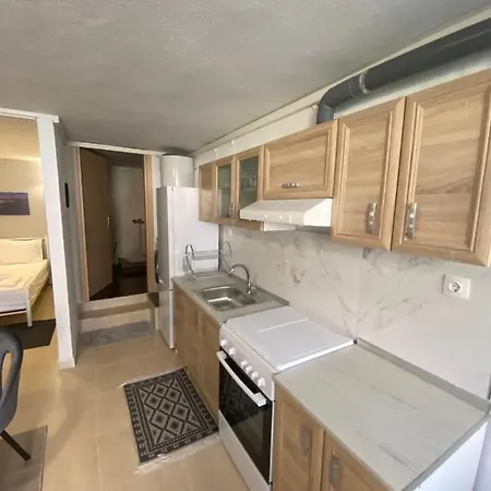 Yellow Submarine * Skála Foúrkas