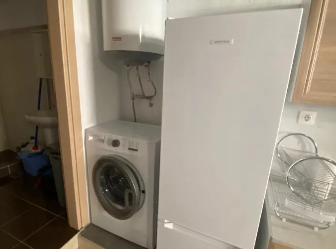 Yellow Submarine * Skála Foúrkas