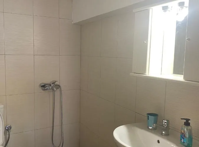 Yellow Submarine * Skála Foúrkas